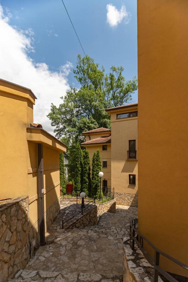 Apartman Modena Lux Vrnjacka Banja Bagian luar foto