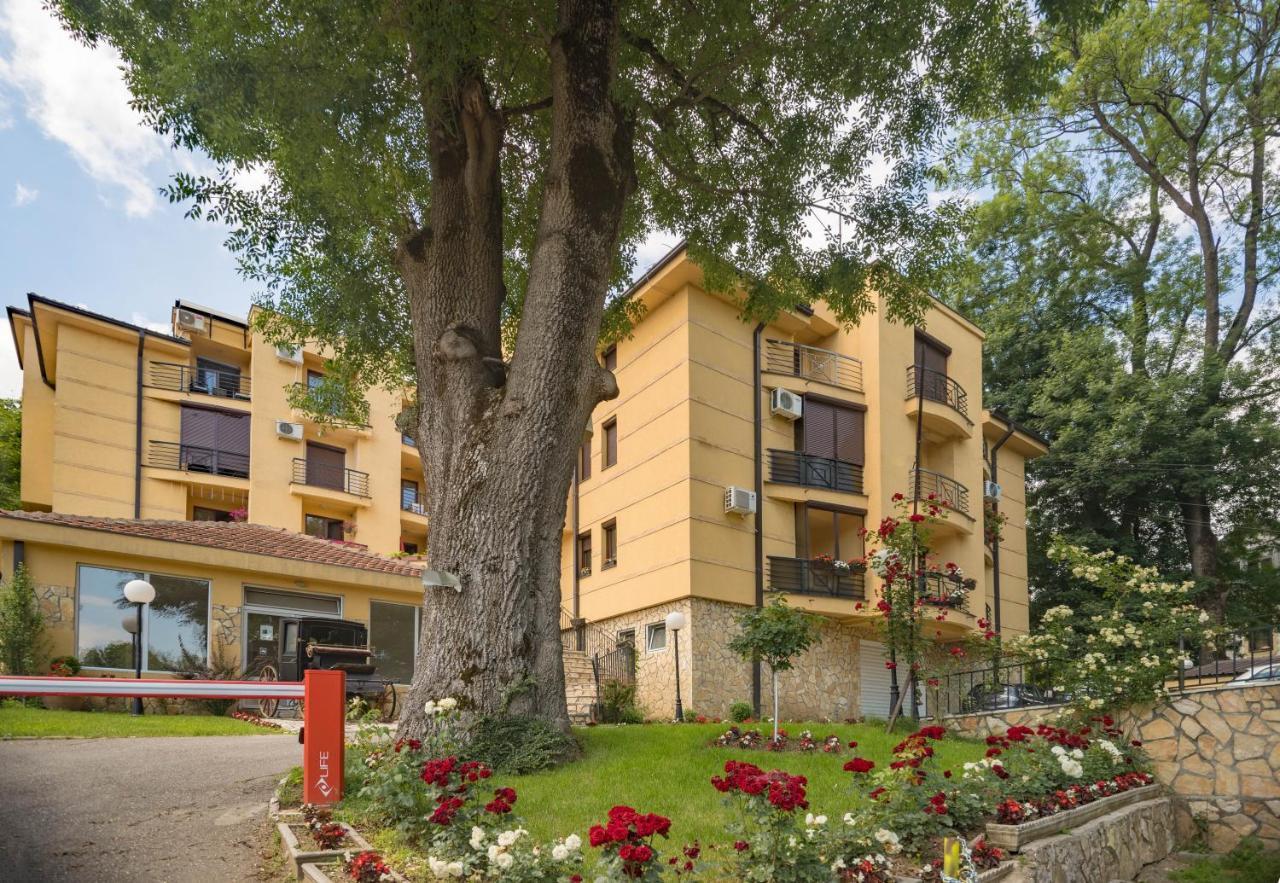 Apartman Modena Lux Vrnjacka Banja Bagian luar foto