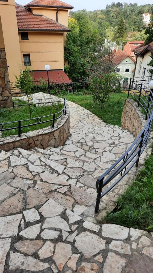 Apartman Modena Lux Vrnjacka Banja Bagian luar foto